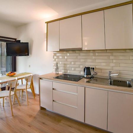 Premium Oaza Apartment Primosten Bagian luar foto