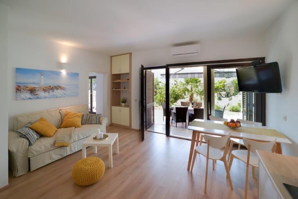 Premium Oaza Apartment Primosten Bagian luar foto